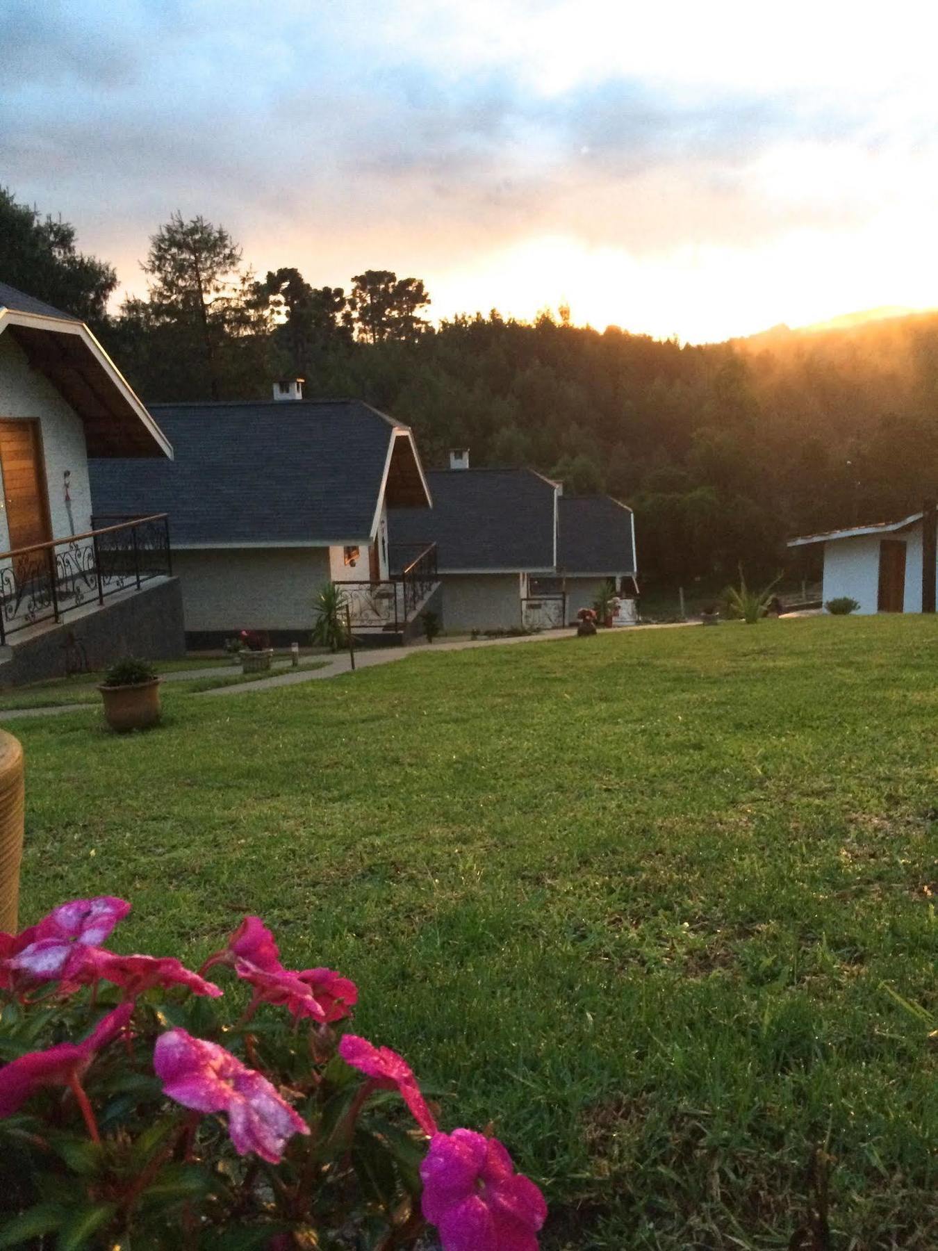 Pousada Villa Monte Verde Bagian luar foto